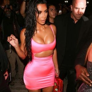 SUMMER PINK BODYCON DRESS